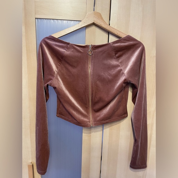 Dynamite velvet cropped long sleeve - Picture 2 of 4